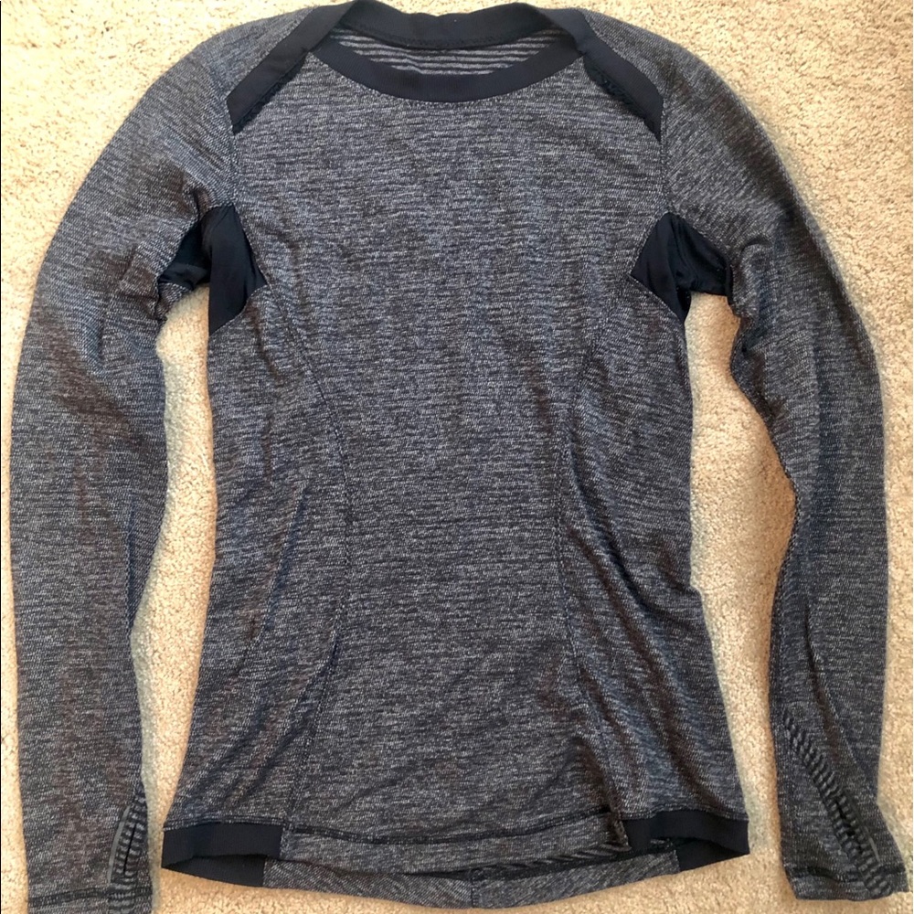 Women's Gray Long Sleeve Top